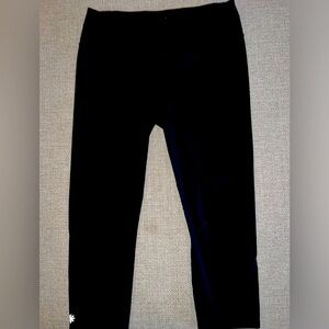 Athleta Crop Tights, black, size medium, 21” inseam.